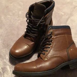 Brown men’s boots